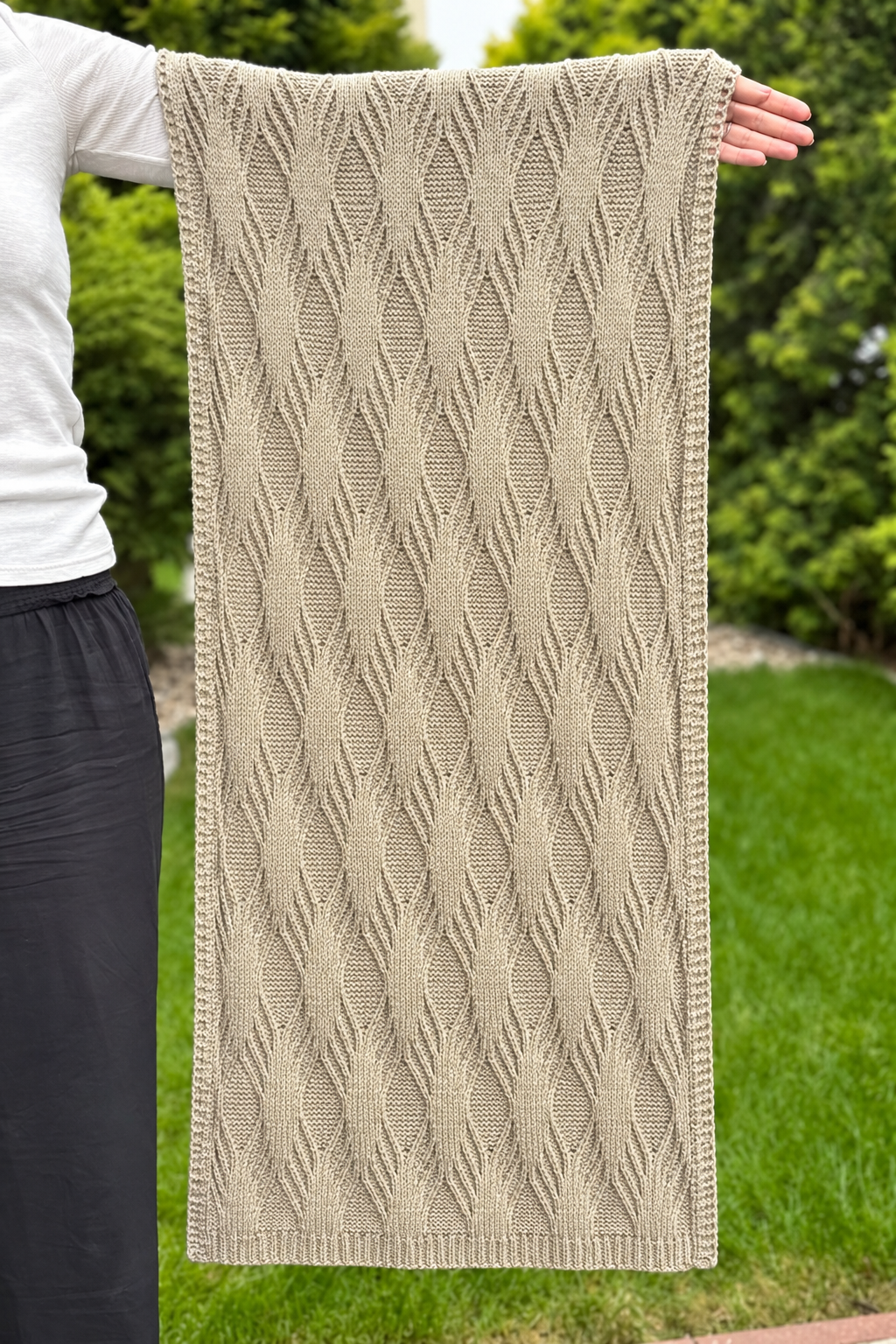 Yin Yarn Reversible Cable Shawl Knitting Pattern