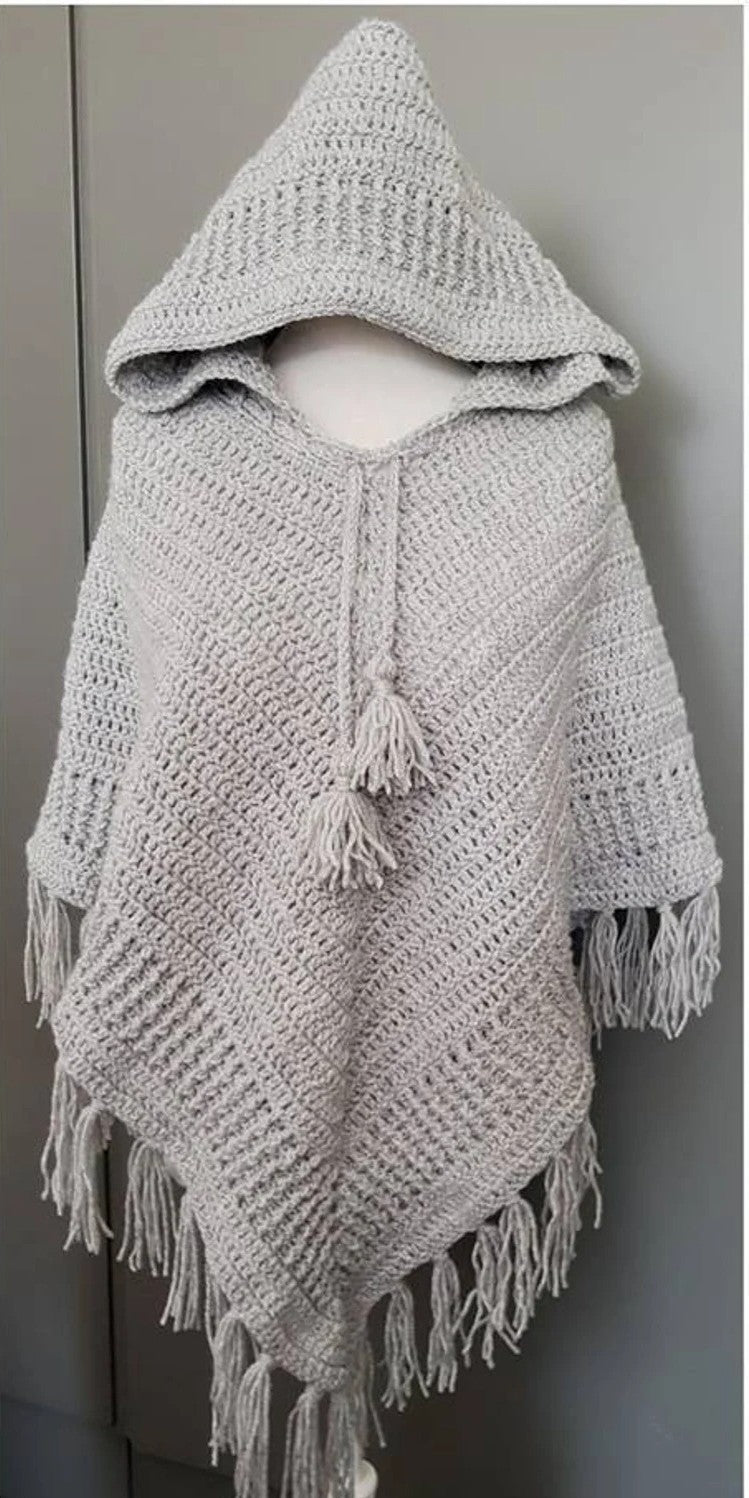 ✨ Twisted Hoody Poncho – Cozy Crochet Pattern (PDF)