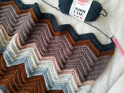 Cozy Chevron Blanket Crochet Pattern ✨ 15 Sizes Included 🧶
