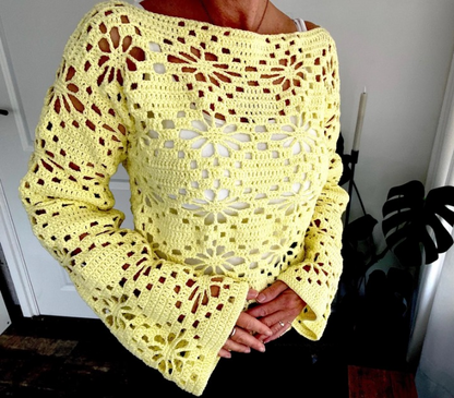 🌼 Crochet Daisy Crop Top Pattern – Flared Sleeve Shrug ✨