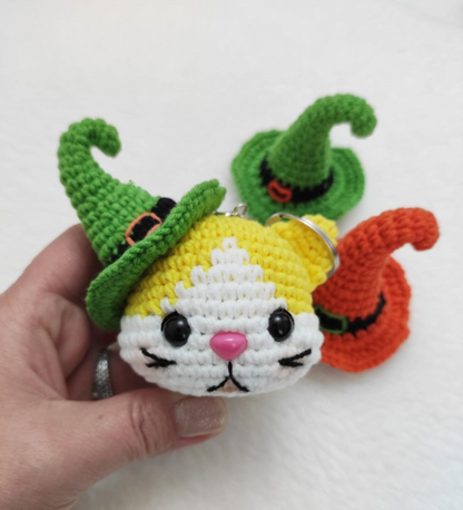 🐱  Cat Keychain Crochet Pattern