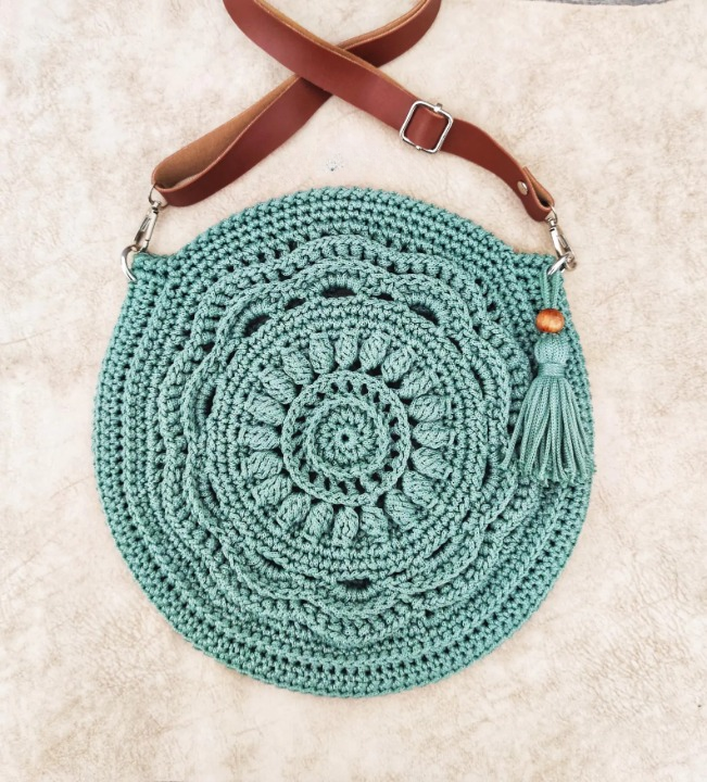 🌸 Boho Round Flower Crochet Bag Pattern – Summer Crossbody