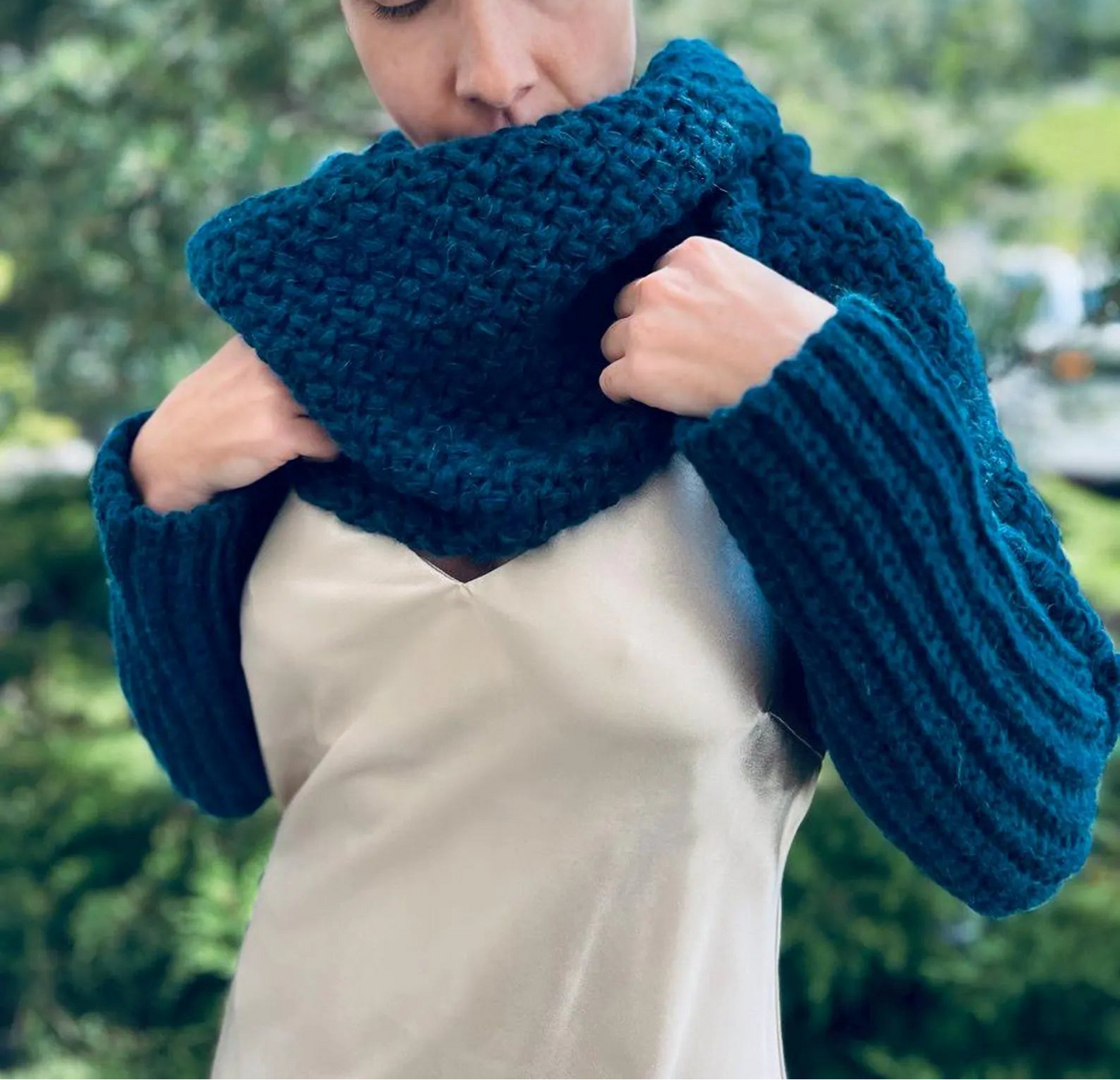 💙 Mistwood Crochet Sweater Scarf – Chic, Cozy & Easy Pattern (All Sizes)