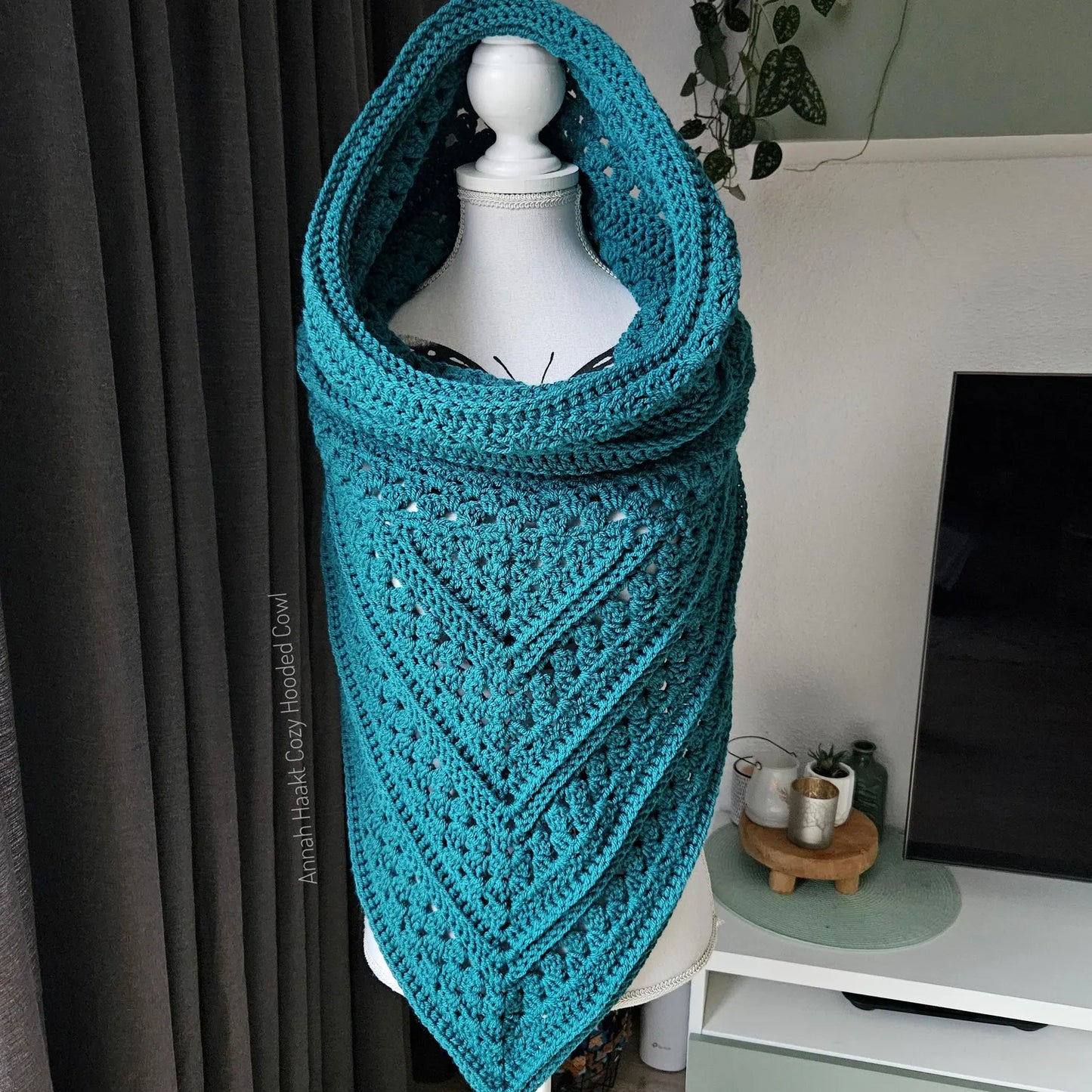 🧶 Boho Hooded Cowl – Beginner-Friendly Crochet Pattern