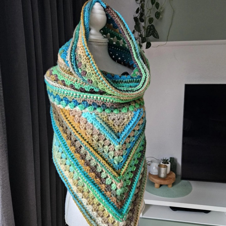 🧶 Boho Hooded Cowl – Beginner-Friendly Crochet Pattern