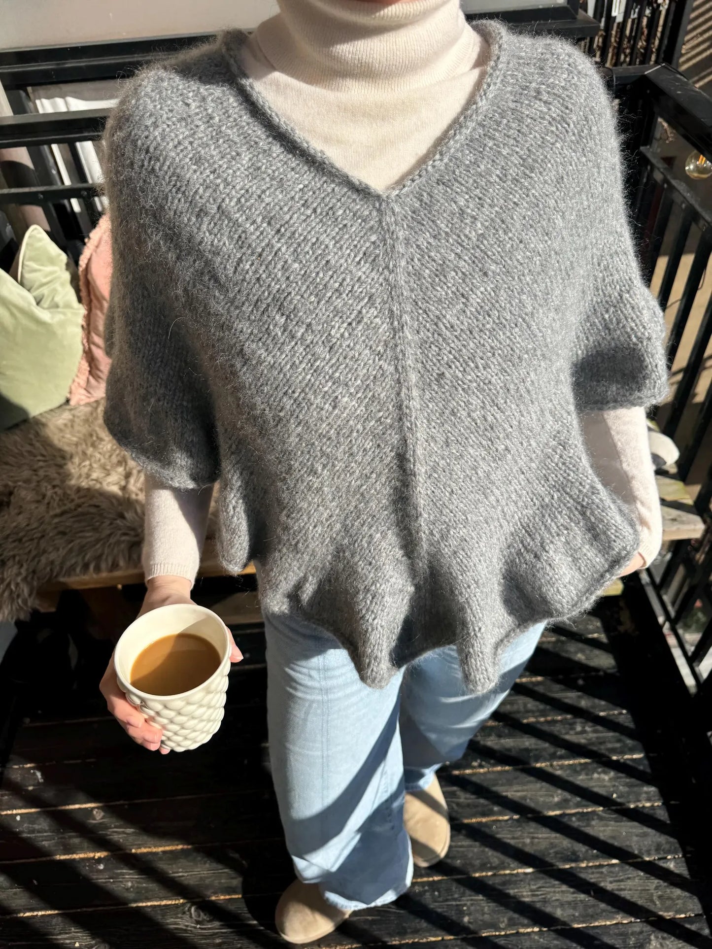 Oslo Poncho Knitting Pattern PDF