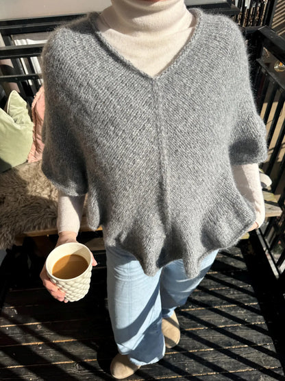 Oslo Poncho Knitting Pattern PDF