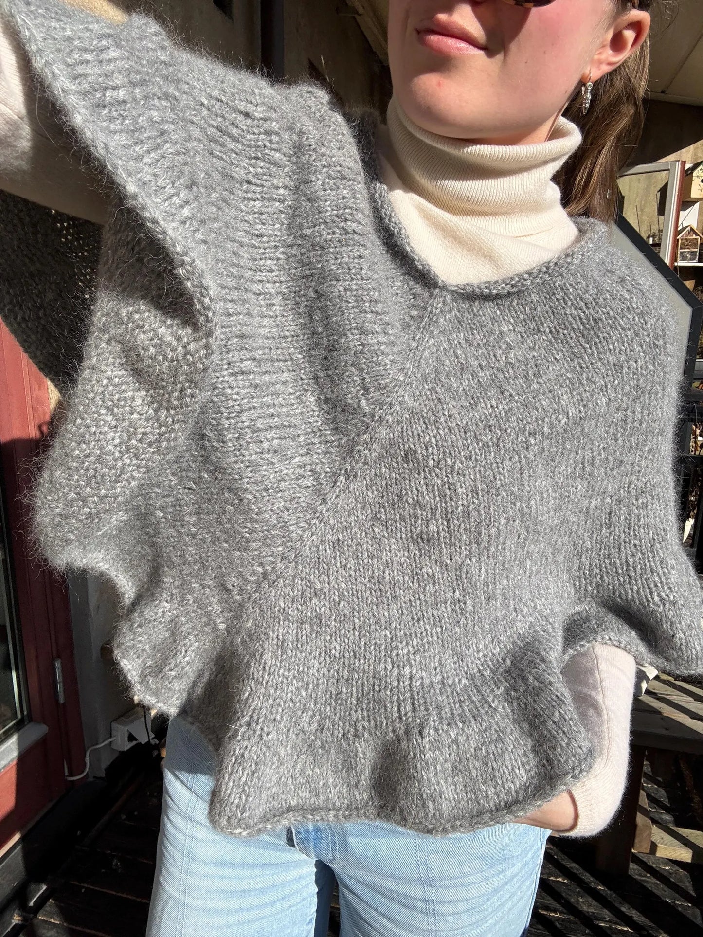 Oslo Poncho Knitting Pattern PDF