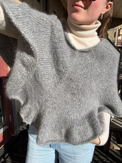 Oslo Poncho Knitting Pattern PDF