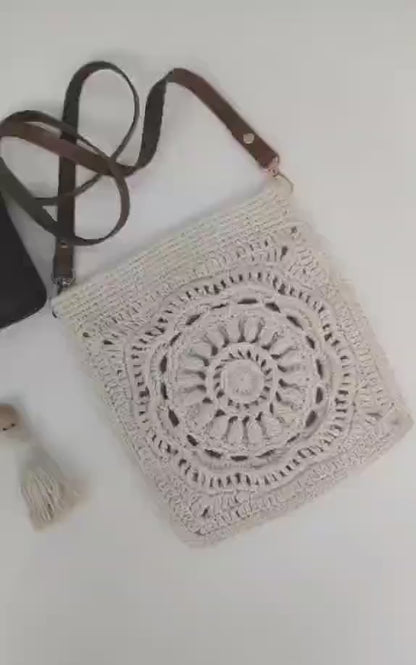 🌻 Sunflower Granny Square Crochet Bag Pattern – Boho Crossbody